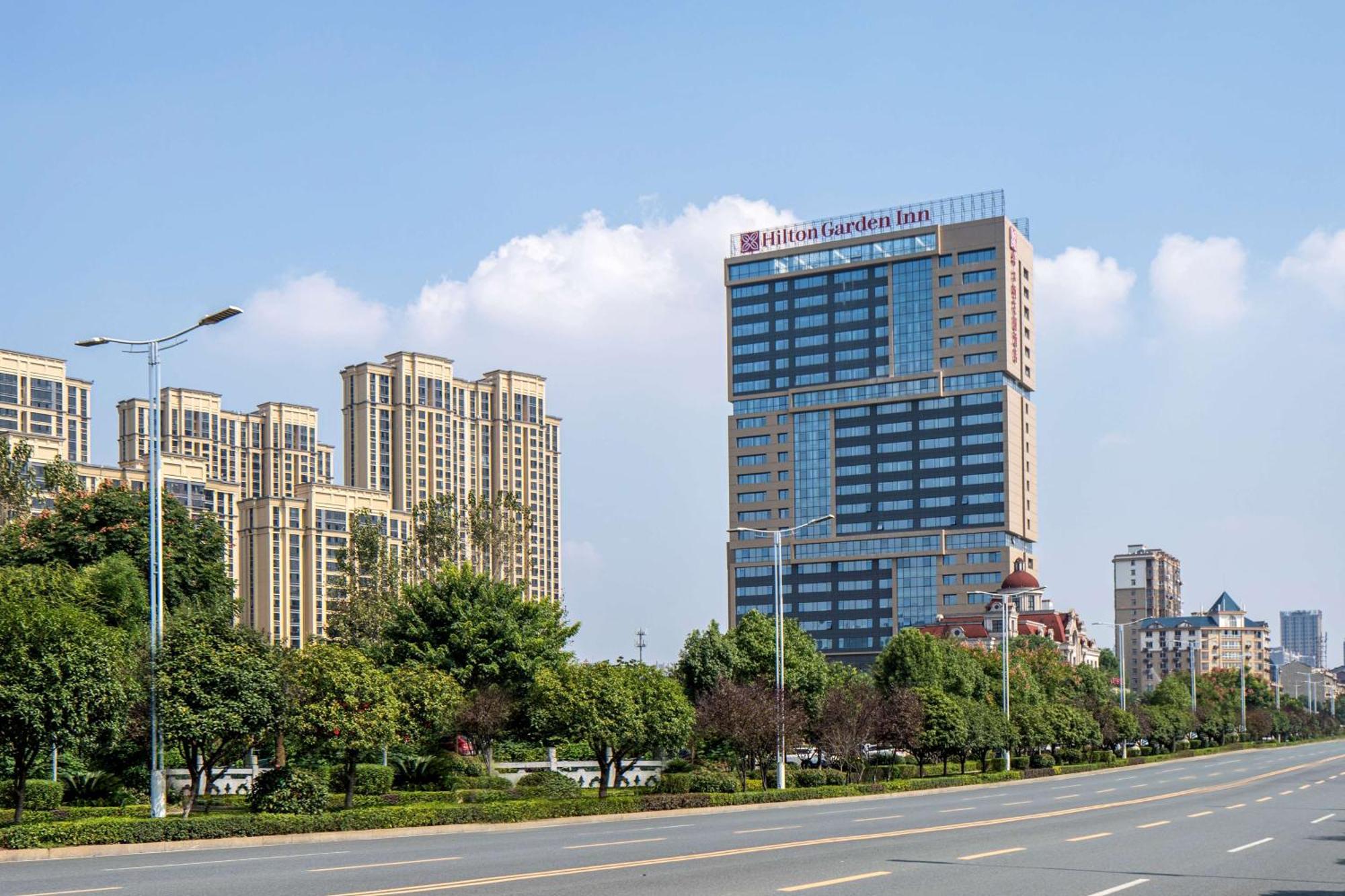 Hilton Garden Inn Changde Dingcheng Экстерьер фото